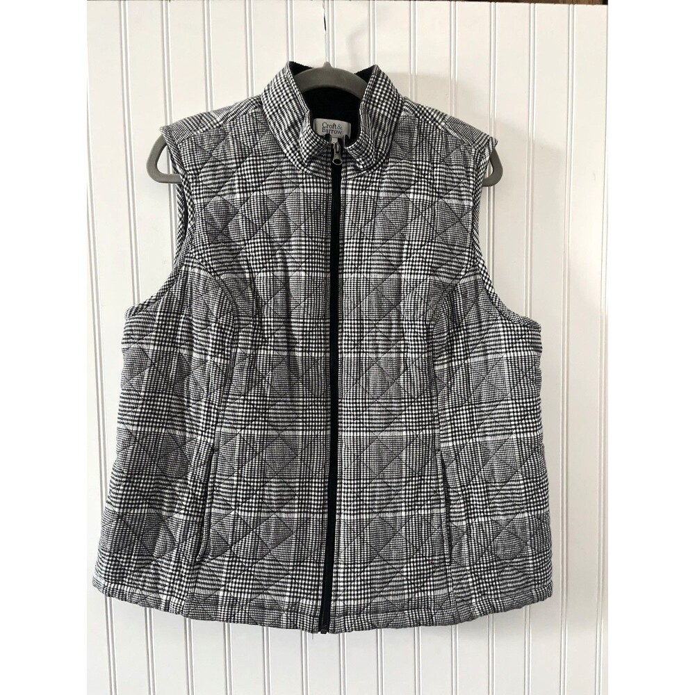 Croft & Barrow Women’s Quilted Full Zip Lined Plaid Vest Black&White Plaid XL